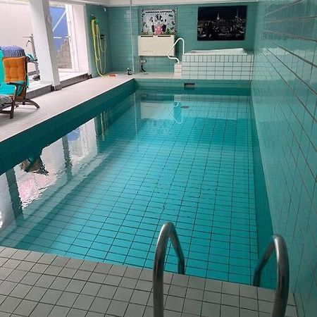 Villa Casa Blanca Mit Privatem Schwimmbad 26 Grad Und Sauna Duisburg Exterior photo