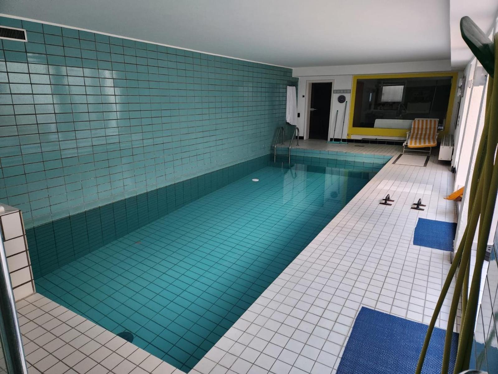 Villa Casa Blanca Mit Privatem Schwimmbad 26 Grad Und Sauna Duisburg Exterior photo